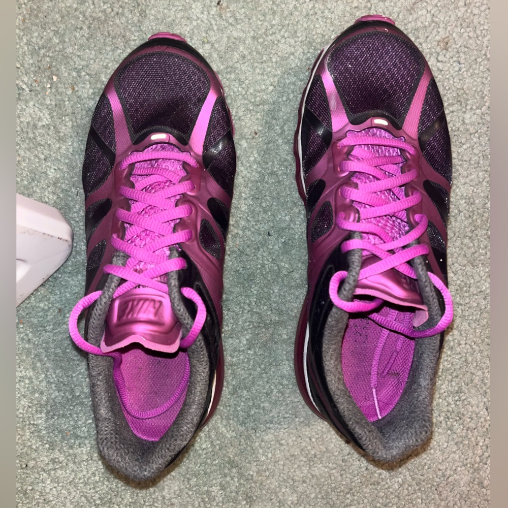 Women’s Nike air max